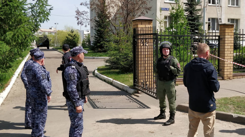 При нападении на школу в Казани погибли девять человек